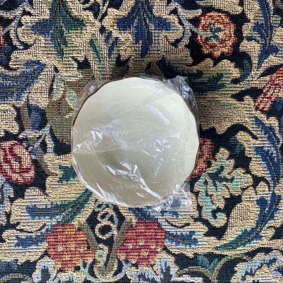 NEW Lenox Collections 5.5” Rose Blossom China Bowl decorated with 24 karat gold. - Picture 7 of 8